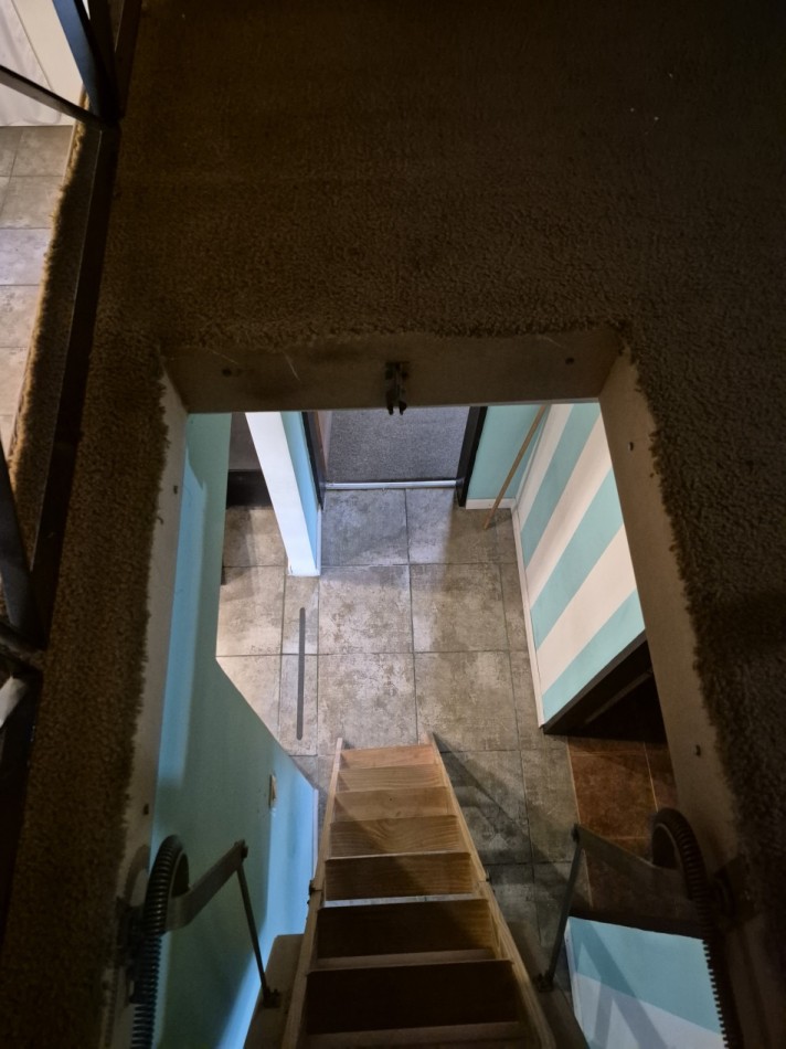 ALQUILER - CASA 3 AMBIENTES CON COCHERA Y PILETA