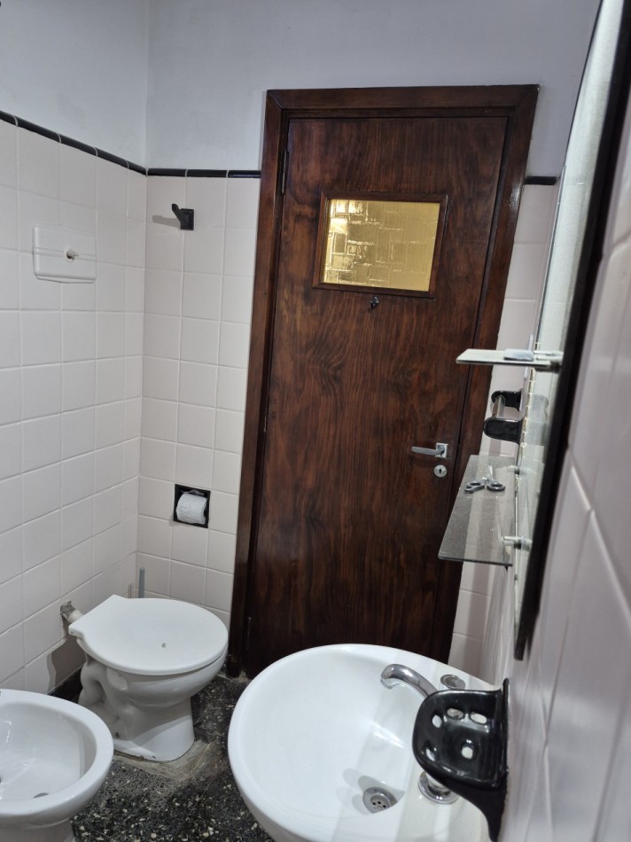 VENTA - PH 2 ambientes amplio