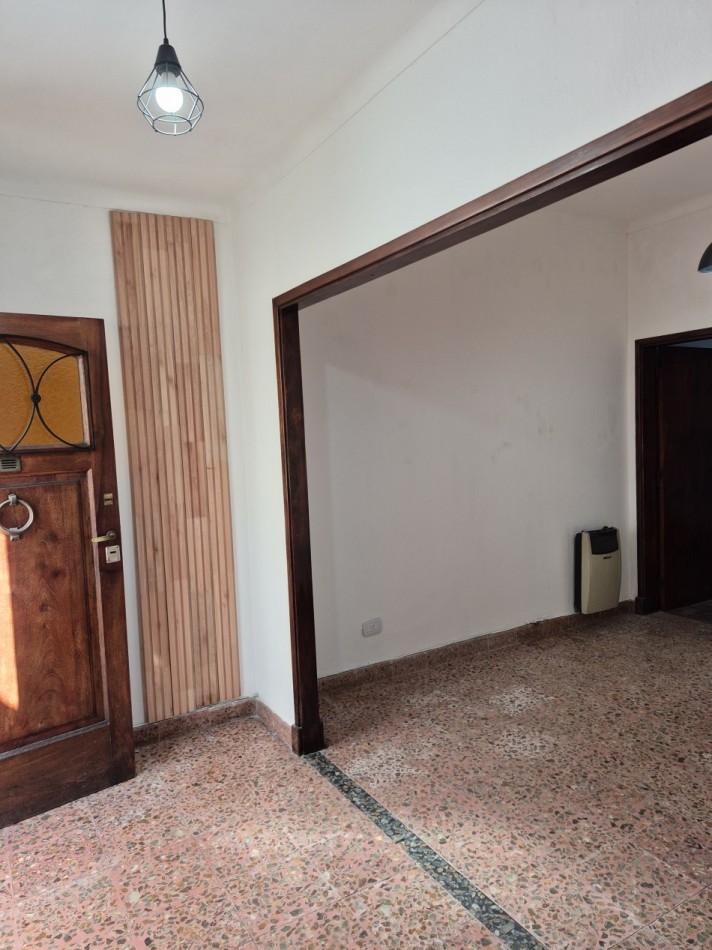 VENTA - PH 2 ambientes amplio