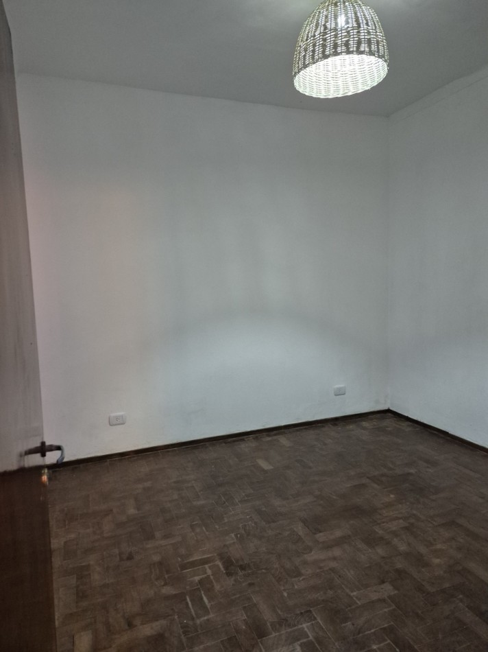 VENTA - PH 2 ambientes amplio