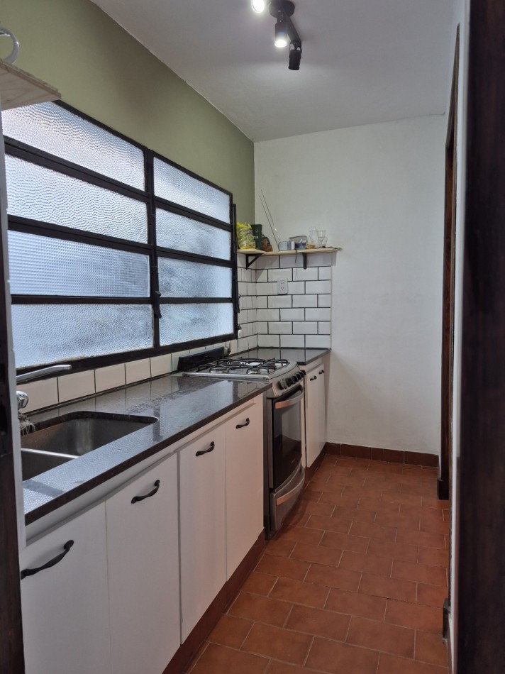 VENTA - PH 2 ambientes amplio