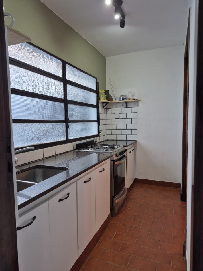 VENTA - PH 2 ambientes amplio