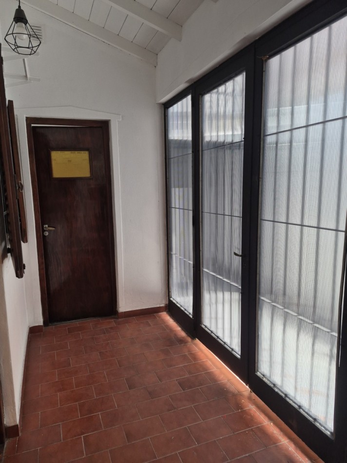 VENTA - PH 2 ambientes amplio