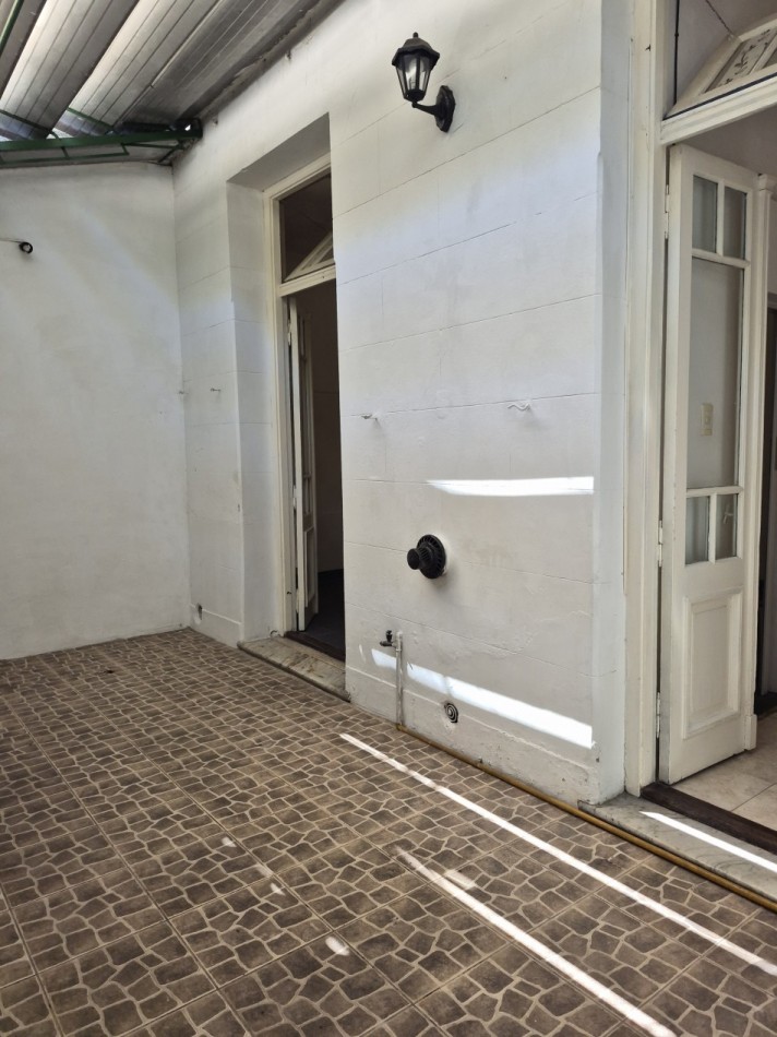 ALQUILER - PH 2 AMBIENTES