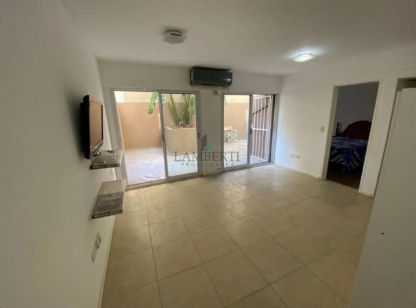VENTA -DEPARTAMENTO 2 AMBIENTES EXCELENTE UBICACION 