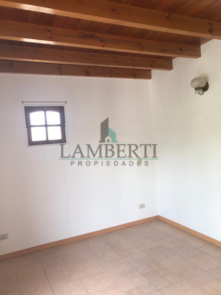 VENTA - Triplex Excelente estado