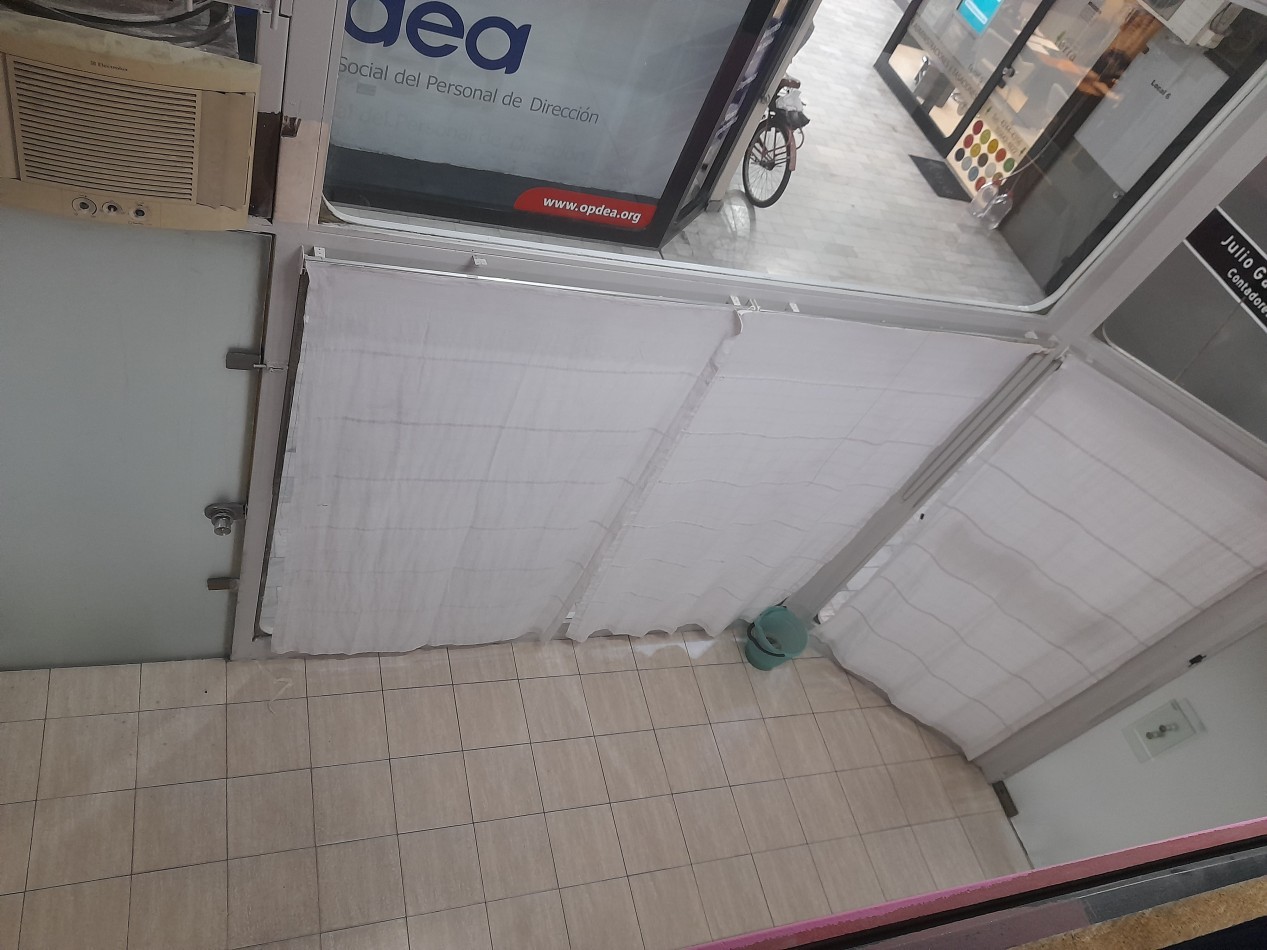 VENTA- LOCAL GALERIA VISION