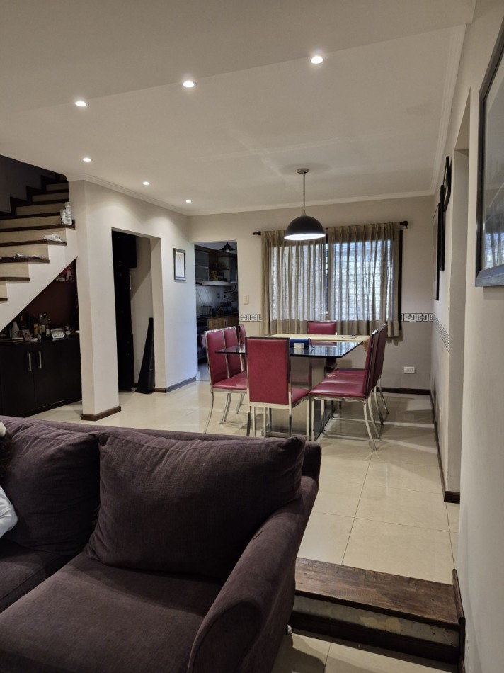 VENTA - CASA EN EXCELENTE ESTADO