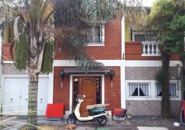 VENTA- PERMUTA CHALET 7 AMBIENTES 