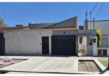 VENTA - PH 2 ambientes amplio