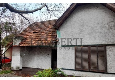 VENTA - Chalet en Excelente Ubicacion 